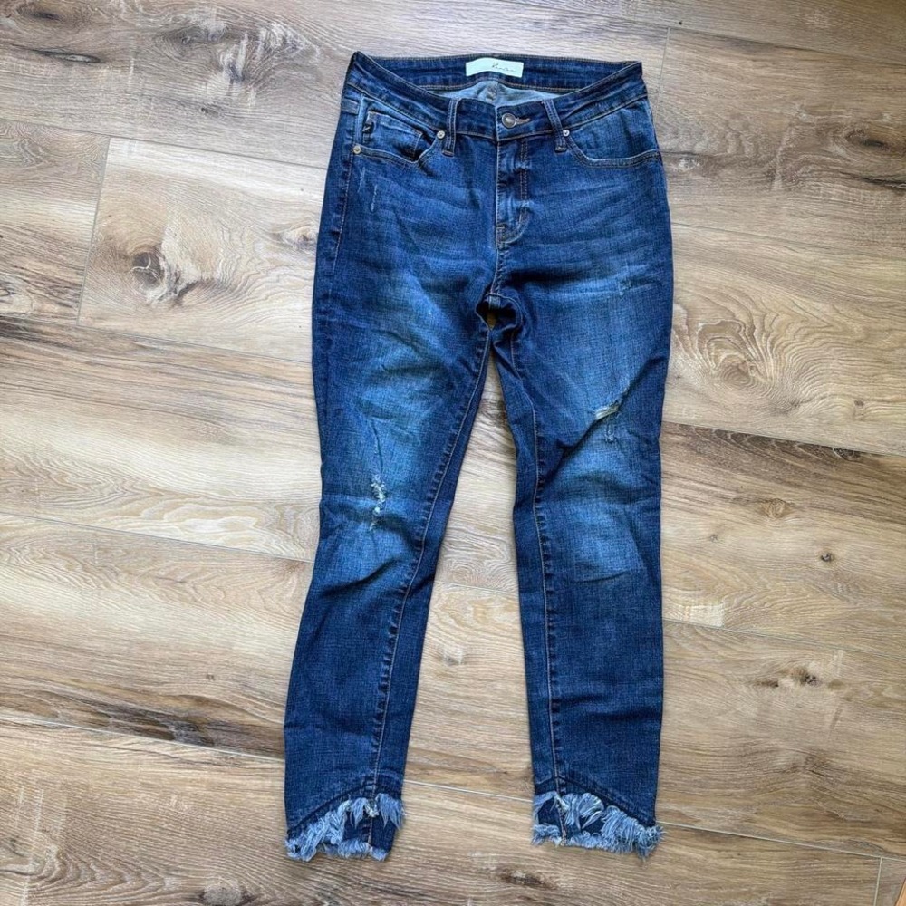 KanCan Mid Rise Skinny Jeans Frayed Raw Hem Blue Women's Size 7 27 Y2K Stretch